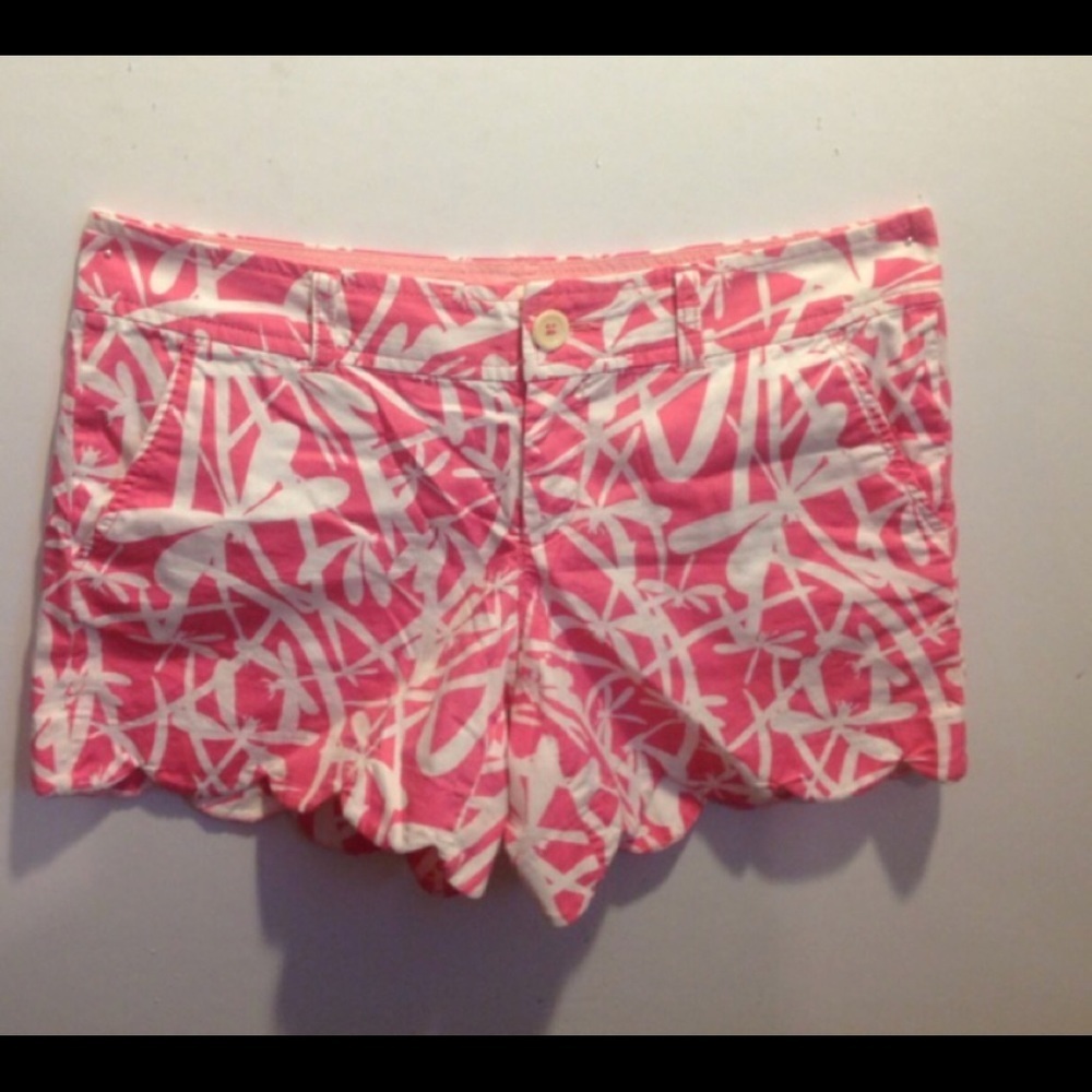 ❤️Lilly Pulitzer - Pink White Tropical Print Scalloped Hem Shorts - 6